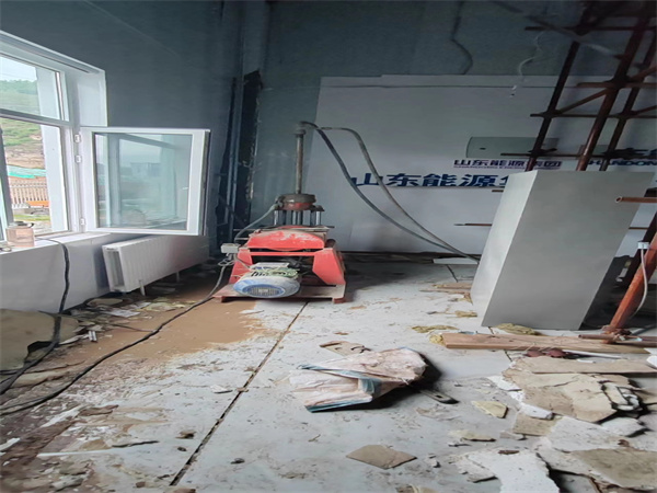 榕江地基基础下沉墙体裂缝加固注浆顶升施工